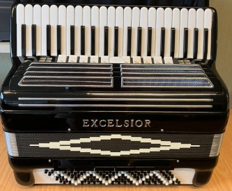 Excelsior brukt pianospill modell Tosca 4kor  11register diskant 7 register bass Masterskift +mute  12,1 kg